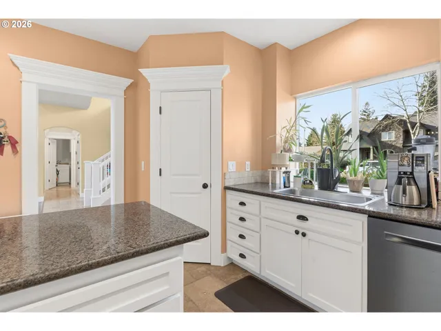 $725,000 | 475 Salty Way, Eugene, OR 97404