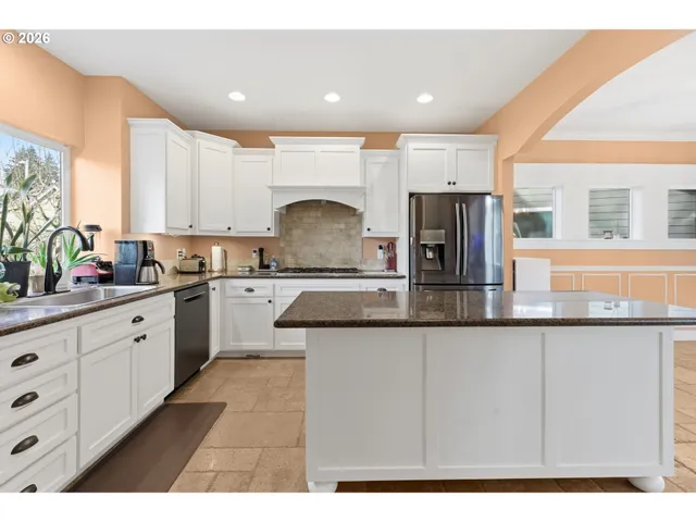 $725,000 | 475 Salty Way, Eugene, OR 97404