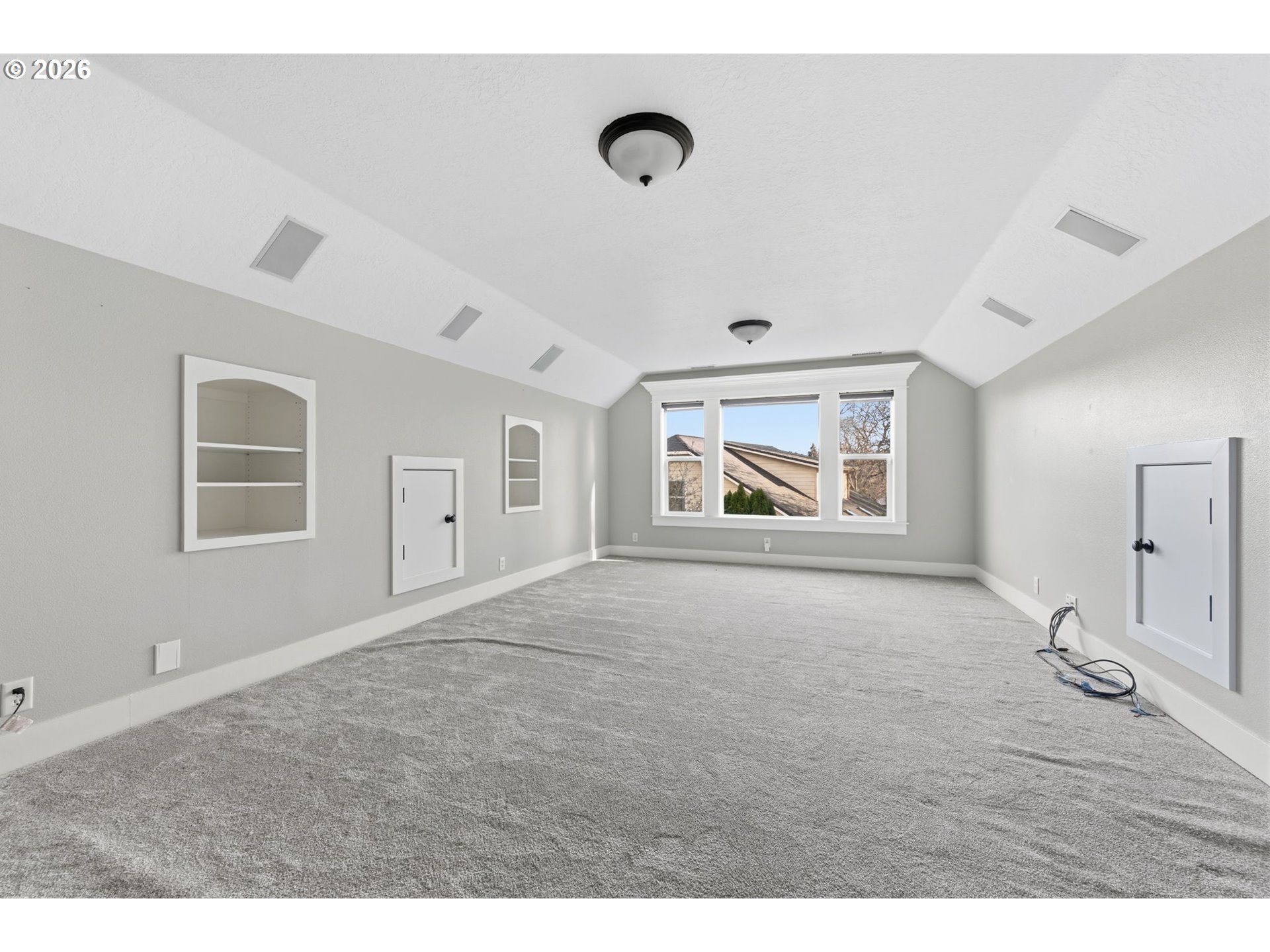 475 Salty Way Eugene, OR 97404 - Photo 34 of 48 a view of empty room with windows and air conditioner