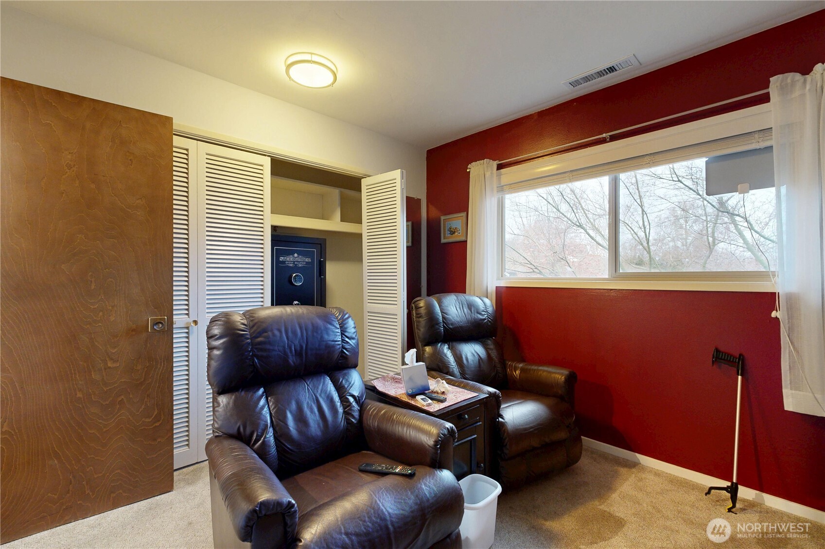 364 Catherine Street, Unit B6 Walla Walla, WA 99362 - Photo 21 of 26 a living room with furniture and a fireplace