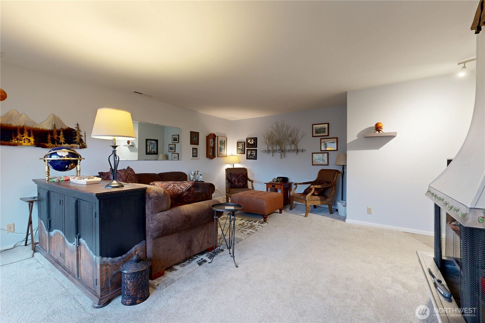 364 Catherine Street, Unit B6 Walla Walla, WA 99362 - Photo 9 of 26 a living room with furniture and a fireplace