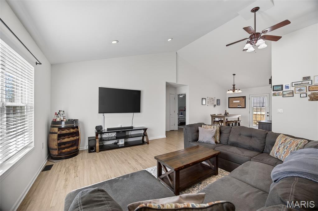 20999 Lacombe Road Waynesville, MO 65583 - Photo 2 of 56