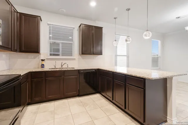$1,695 | 2634 Lake Horizon, San Antonio, TX 78244