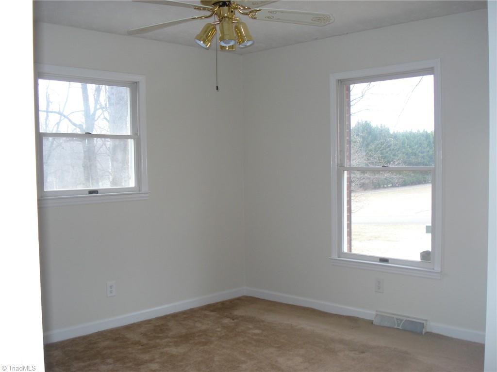 393 Bailey Road Winston-Salem, NC 27107 - Photo 17 of 34 Gallery Image 17