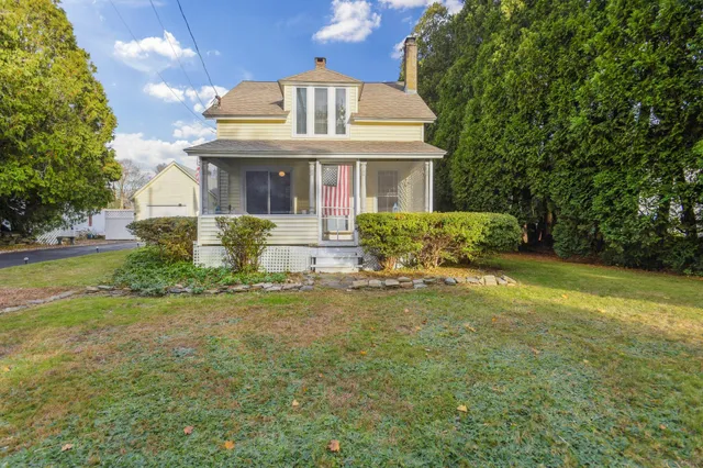 $615,000 | 18 Quarry Street, Old Saybrook, CT 06475