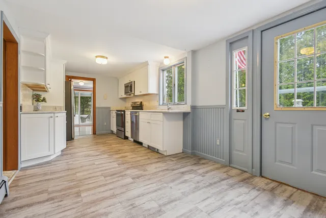 $615,000 | 18 Quarry Street, Old Saybrook, CT 06475