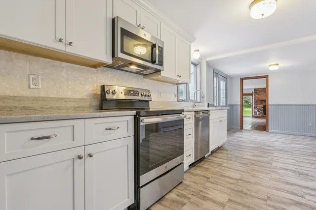 $605,000 | 18 Quarry Street, Old Saybrook, CT 06475