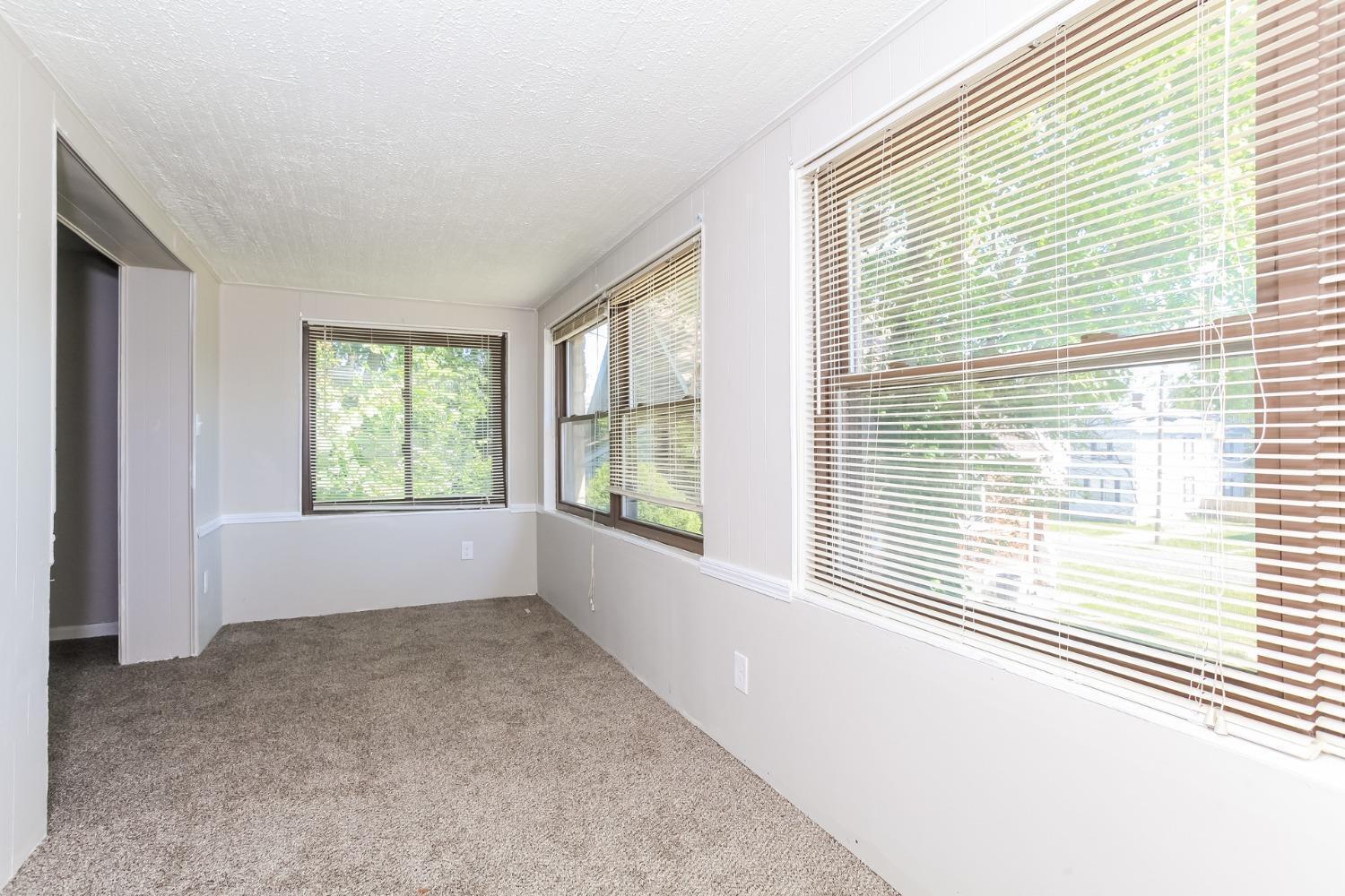 106 Ridgeway Road Cincinnati, OH 45216 - Photo 5 of 20 Gallery Image 5
