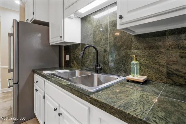 $385,000 | 1918 Old Highway 16, Benton, MS 39039