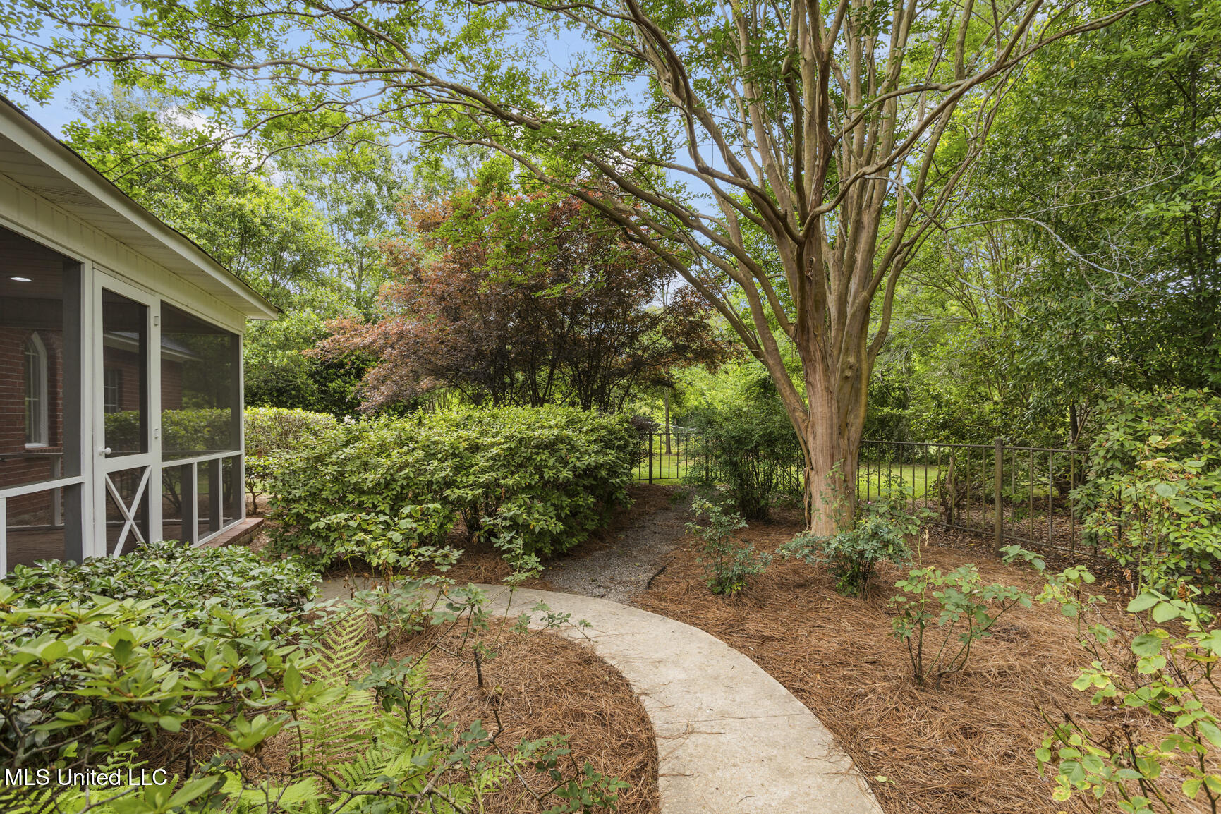 1918 Old Highway 16 Benton, MS 39039 - Photo 40 of 65 1918 Old Highway 16-53