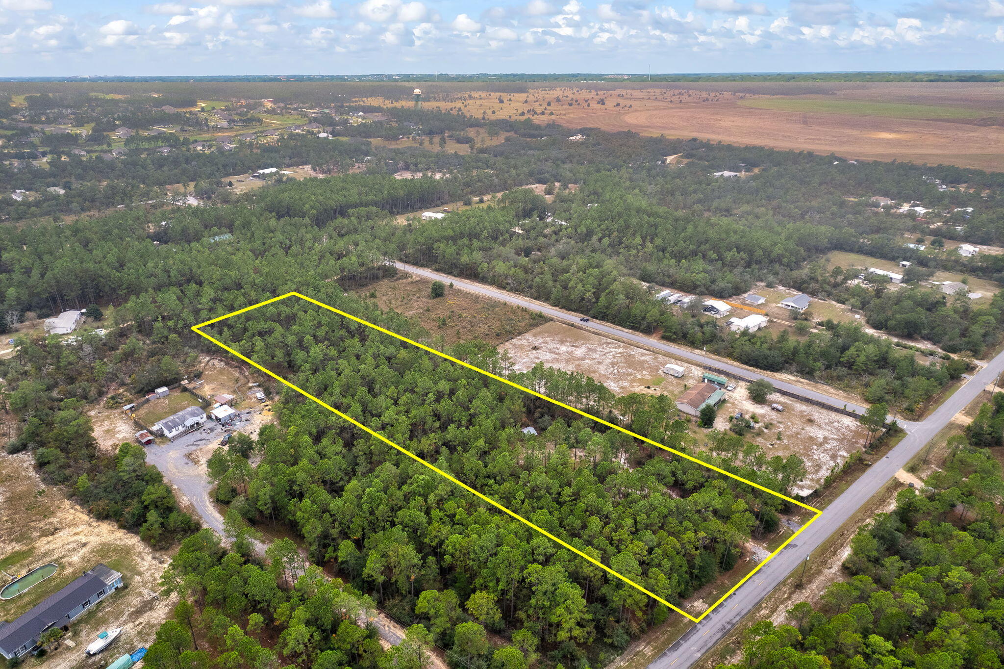 526 Don Graff Road Freeport, FL 32439 - Photo 16 of 20 a view of a city from a terrace view