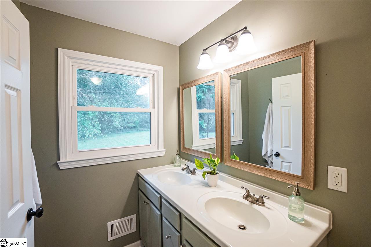 4 Wetherill Road Greenville, SC 29615 - Photo 17 of 20 Gallery Image 17