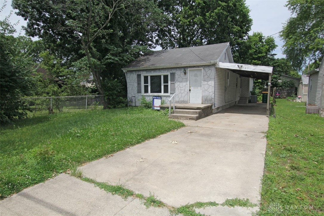 3705 Clearview Road Dayton, OH 45439 - Photo 2 of 22