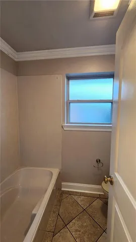 $2,400 | 2213 Stall Drive, Harvey, LA 70058