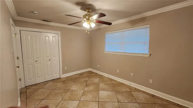 $2,400 | 2213 Stall Drive, Harvey, LA 70058