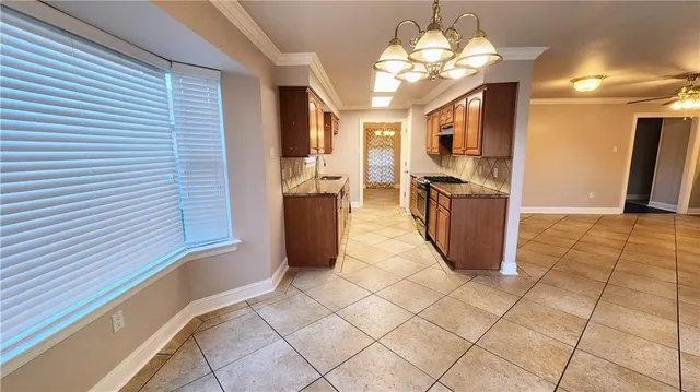 $2,400 | 2213 Stall Drive, Harvey, LA 70058