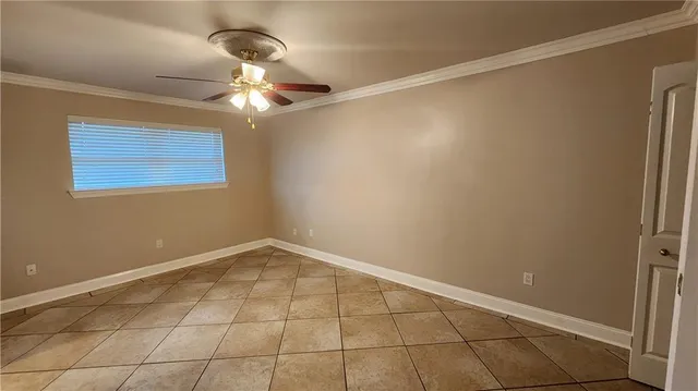 $2,400 | 2213 Stall Drive, Harvey, LA 70058