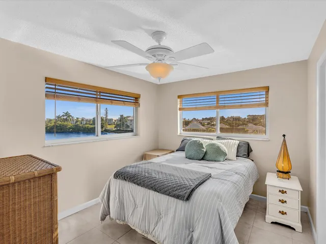 $439,900 | 1 Colonial Club Drive, Unit 304, Boynton Beach, FL 33435