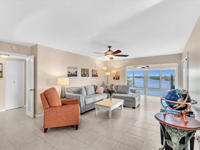 $439,900 | 1 Colonial Club Drive, Unit 304, Boynton Beach, FL 33435