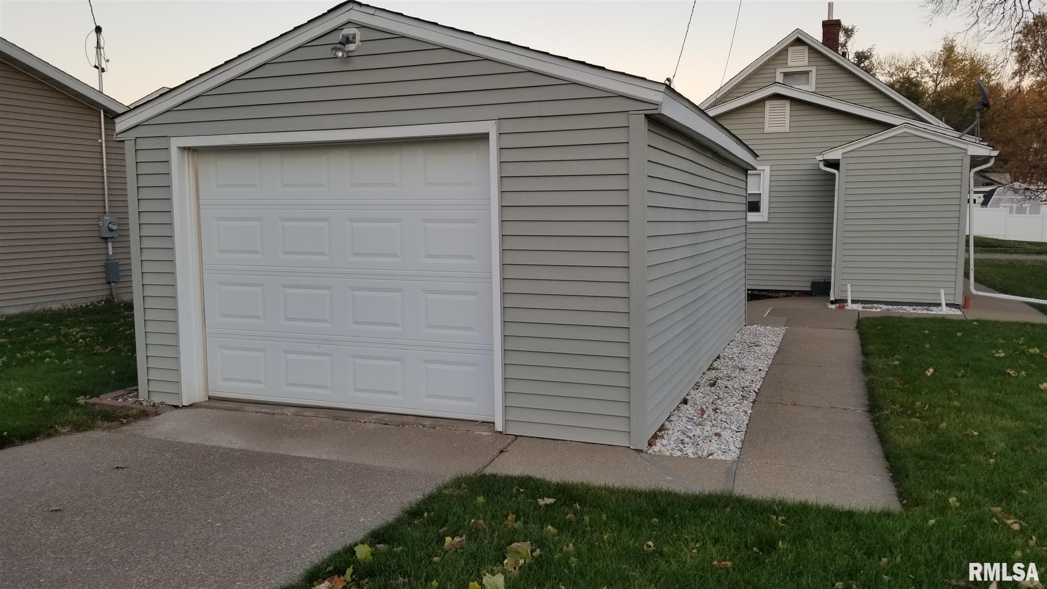 2388 Chancy Street Clinton, IA 52732 - Photo 17 of 17 Gallery Image 17