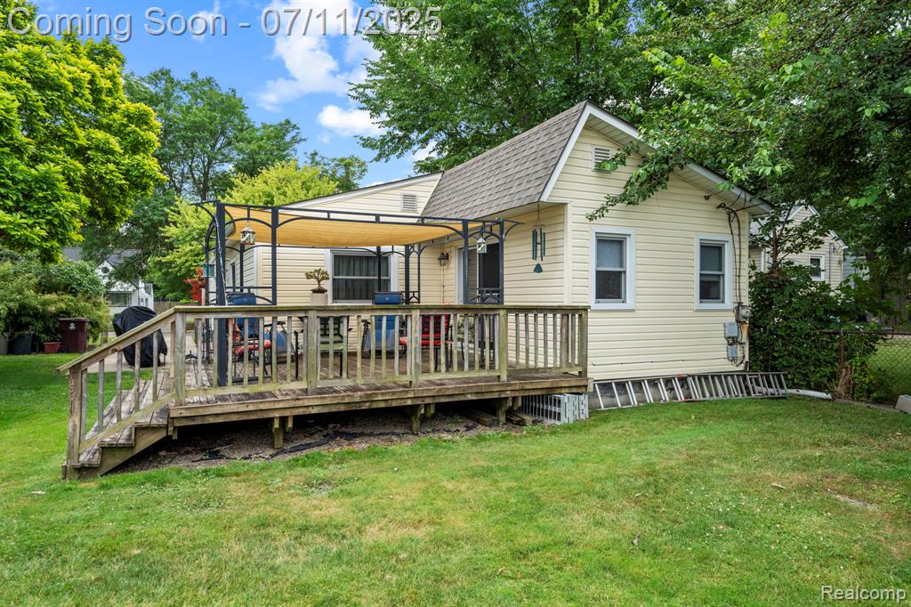7557 Standard Street Center Line, MI 48015 - Photo 9 of 41 Gallery Image 9