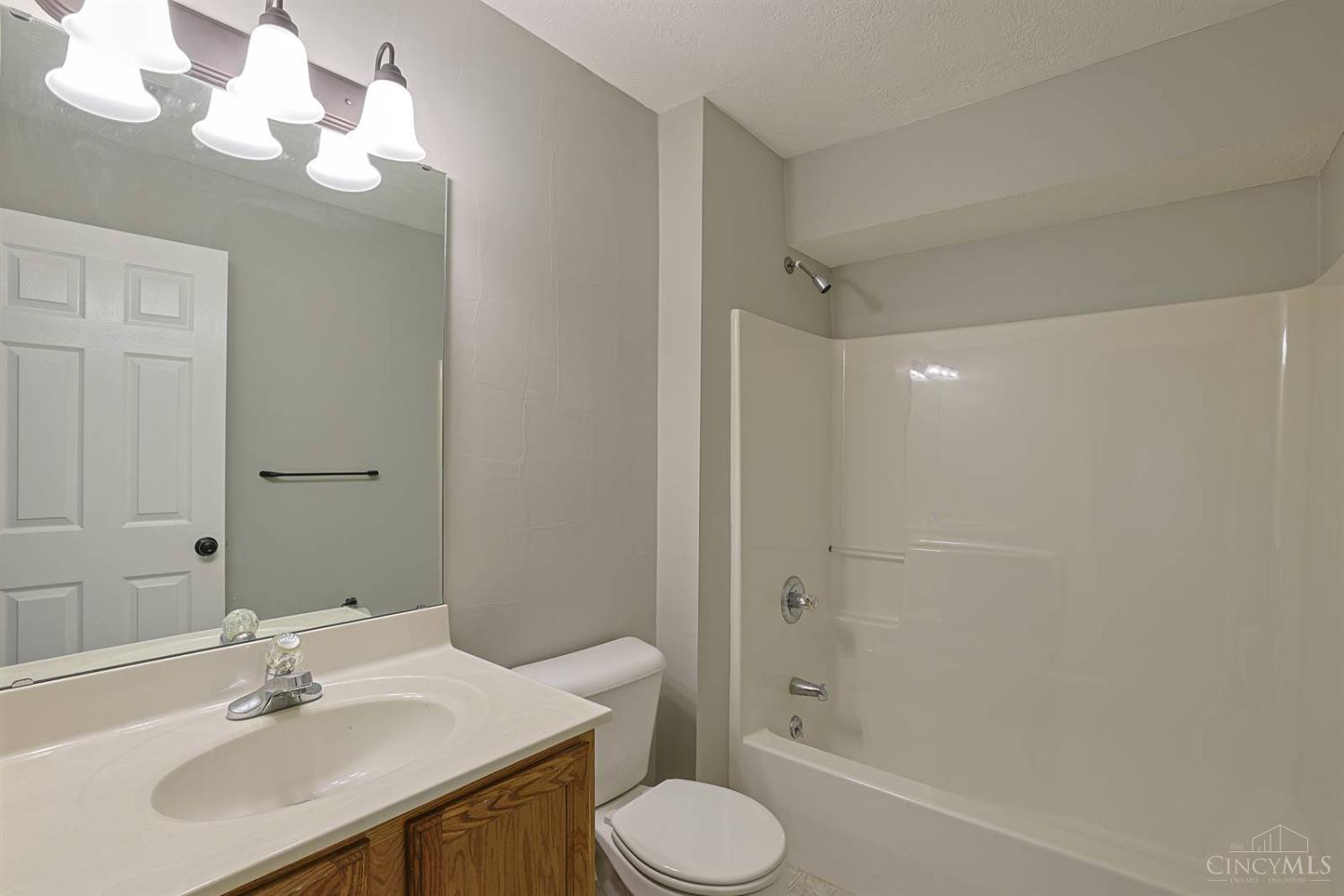 817 Neeb Road, Unit 5 Cincinnati, OH 45233 - Photo 20 of 24
