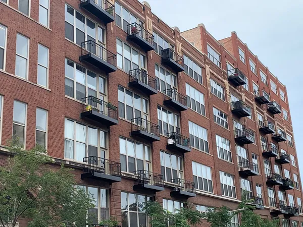 $2,100 | 1500 West Monroe Street, Unit 211, Chicago, IL 60607