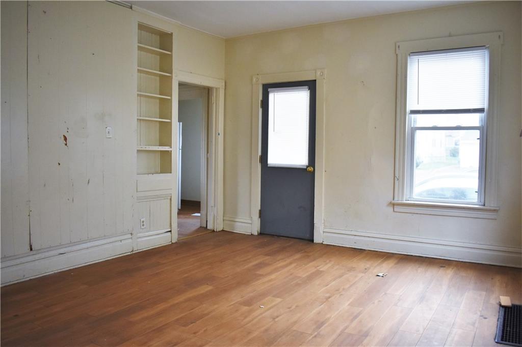 739 Locust Street Indiana, PA 15701 - Photo 4 of 17 Gallery Image 4