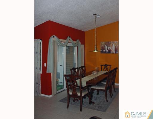 736 Edpas Road New Brunswick, NJ 08901 - Photo 5 of 10 Gallery Image 5