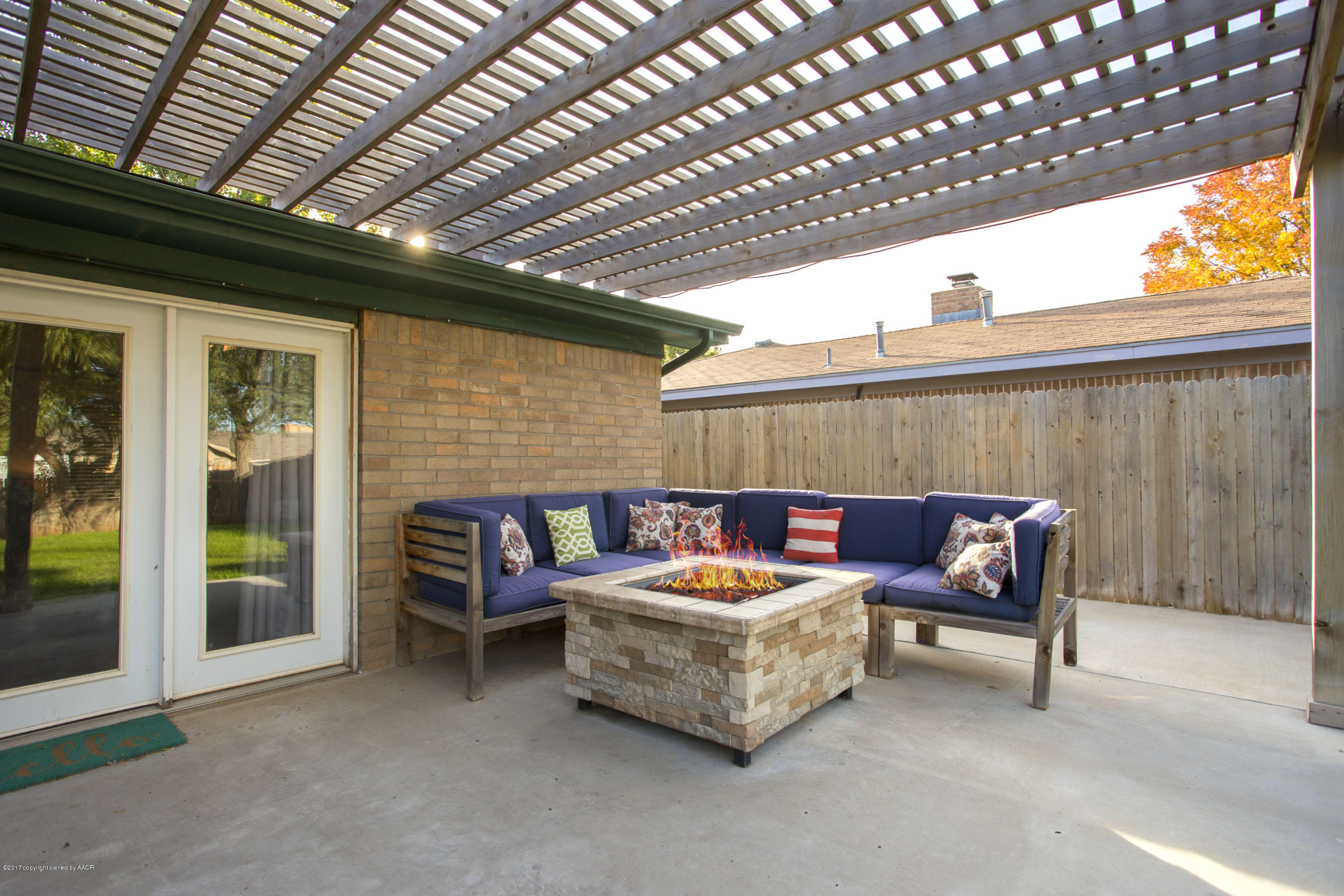 8324 Lamount Drive Amarillo, TX 79110 - Photo 19 of 26 a outdoor living space with patio furniture