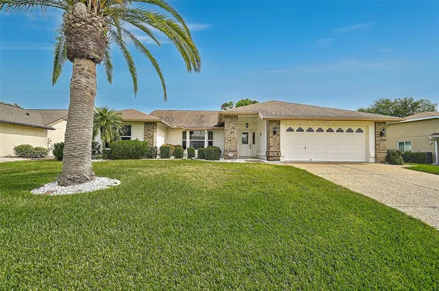 $520,000 | 4360 Presidential Ave Circle East, Bradenton, FL 34203