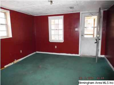 203 Layman Avenue Oneonta, AL 35121 - Photo 10 of 13