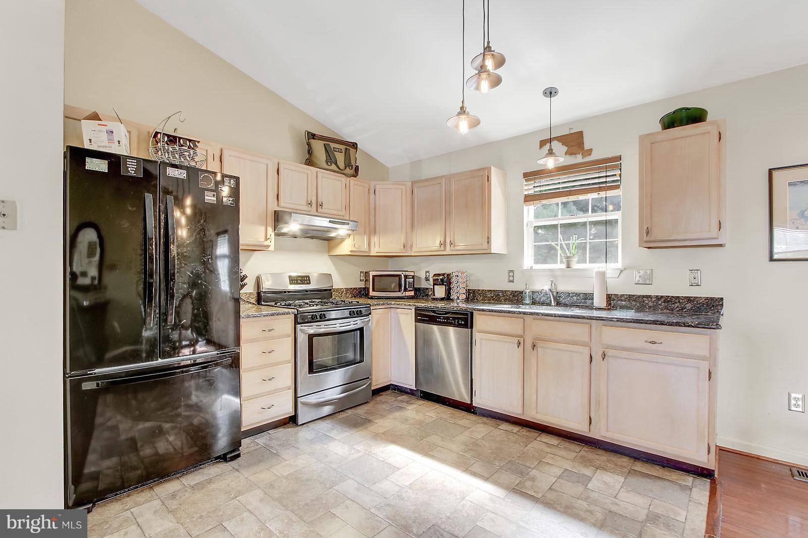 1157 Caton Road Hampstead, MD 21074 - Photo 7 of 22 Kitchen