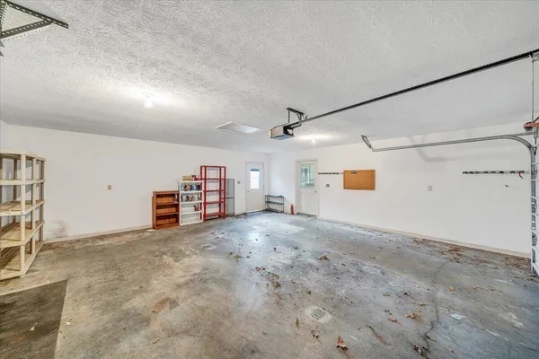 $1,399,999 | 223 Lee Drive, Huddleston, VA 24104