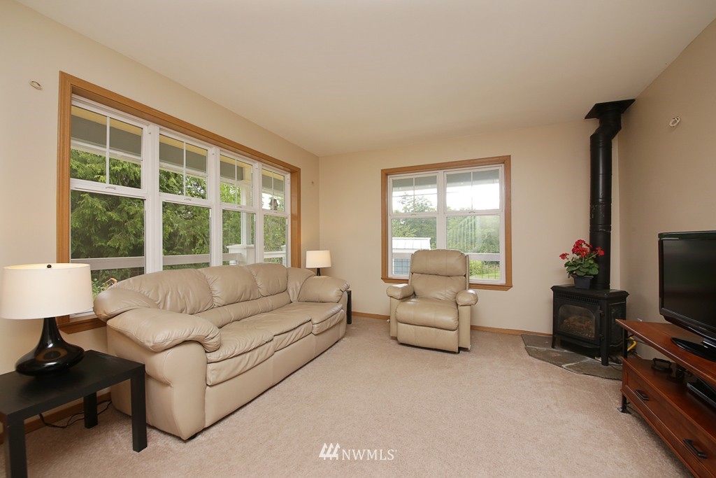3410 Craw Road Langley, WA 98260 - Photo 4 of 23 Gallery Image 4
