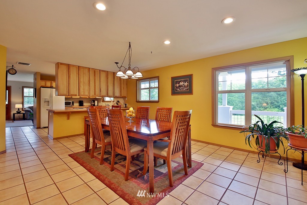 3410 Craw Road Langley, WA 98260 - Photo 7 of 23 Gallery Image 7