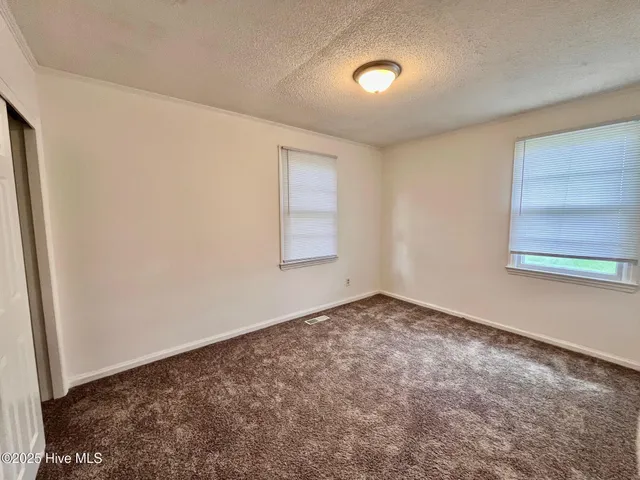 $875 | 309 Starling Street, Richlands, NC 28574