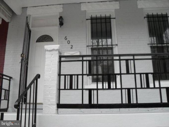 602 Columbia Road Northwest Washington, DC 20001 - Photo 3 of 23 Exterior #3