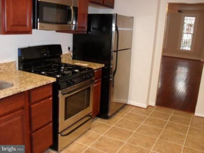 602 Columbia Road Northwest Washington, DC 20001 - Photo 22 of 23 Kitchen/Family Room