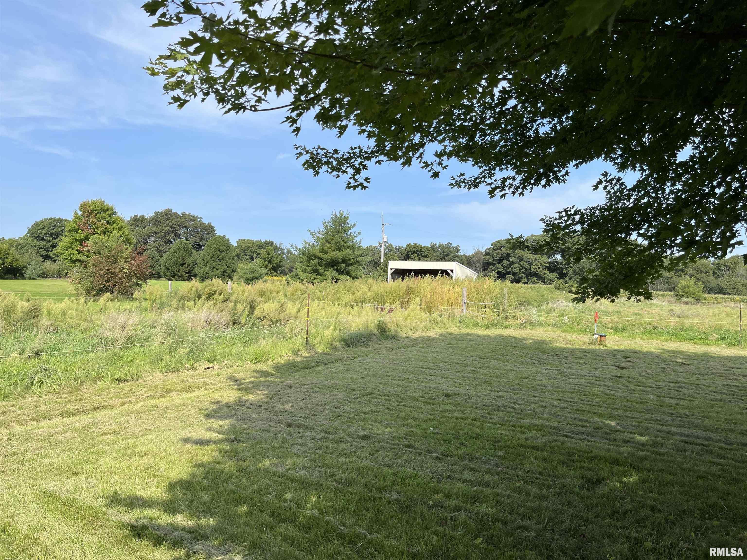 21203 Lincoln Road Sterling, IL 61081 - Photo 14 of 18 Gallery Image 14