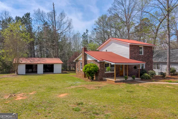 $290,000 | 348 Knottywood Drive, Lavonia, GA 30553