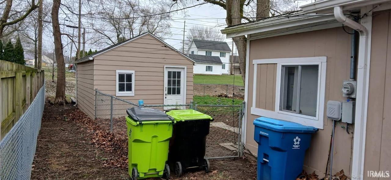 1365 Edna Street Huntington, IN 46750 - Photo 2 of 9