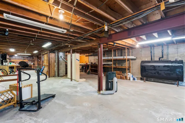 $685,000 | 4 Twist Hill Road, Newtown, CT 06470