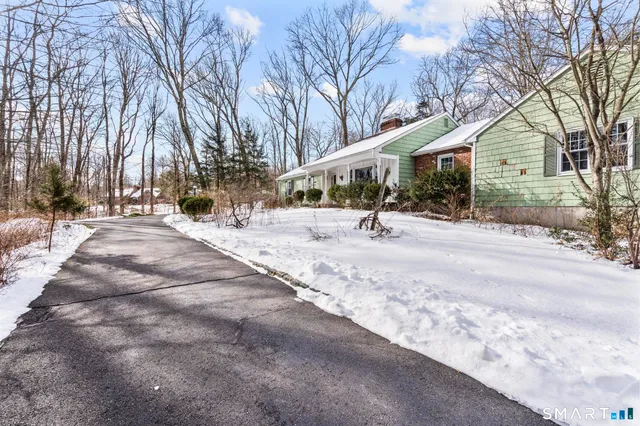 $685,000 | 4 Twist Hill Road, Newtown, CT 06470