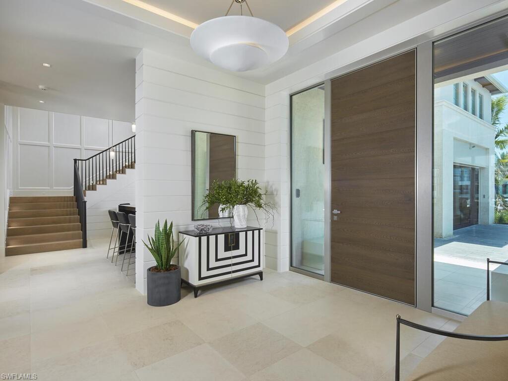 3233 Gin Lane Naples, FL 34102 - Photo 15 of 38