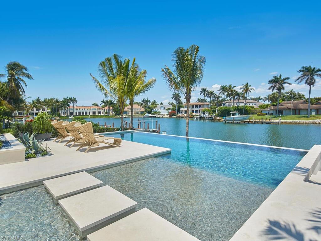 3233 Gin Lane Naples, FL 34102 - Photo 30 of 38