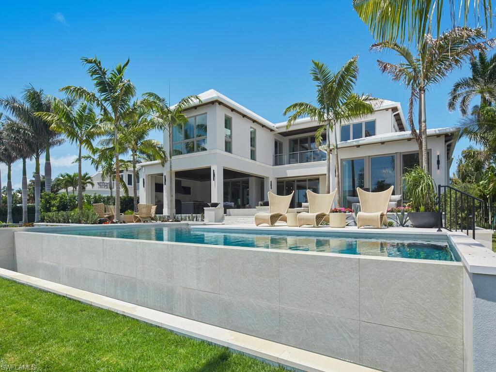 3233 Gin Lane Naples, FL 34102 - Photo 33 of 38