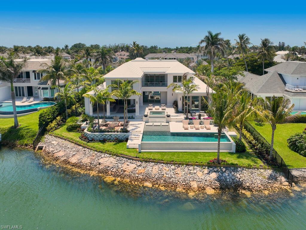 3233 Gin Lane Naples, FL 34102 - Photo 34 of 38