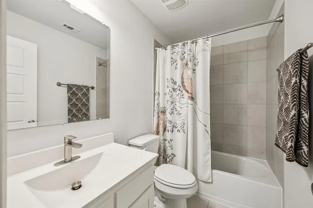 $480,000 | 809 Nathanael Greene Court, Aubrey, TX 76227