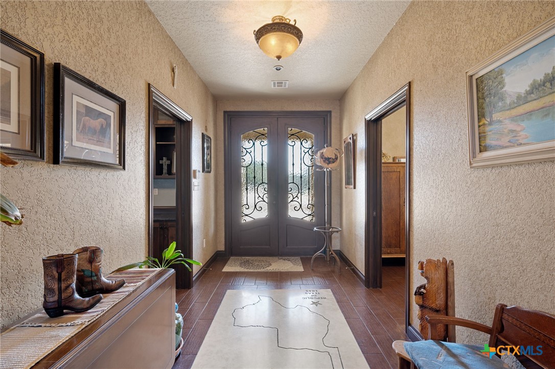 14049 Indian Bluff Road Temple, TX 76502 - Photo 7 of 46
